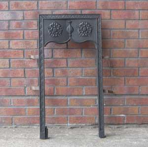 Antique Arts & Crafts Cast Iron Fireplace Insert Antique Arts & Crafts Cast Iron Fireplace Insert